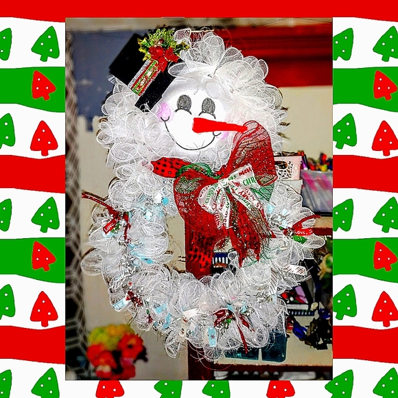 Holiday wreaths - Picture 5 of 12